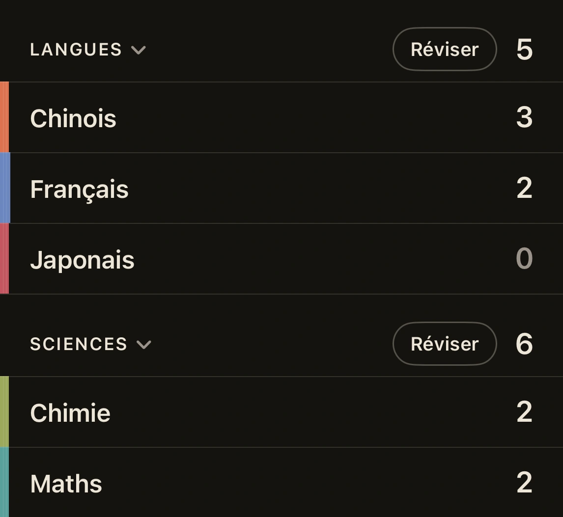 Les collections Langues et Sciences, avec leurs decks regroupés et leur nombre de cartes à réviser.