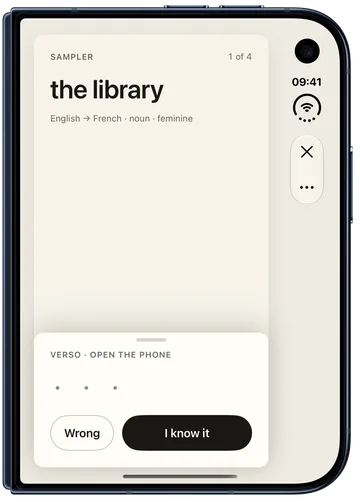 iPhone Duo, closed